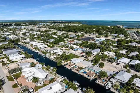 251 Azalea Street Plantation Key FL 33070