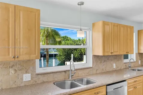 251 Azalea Street Plantation Key FL 33070