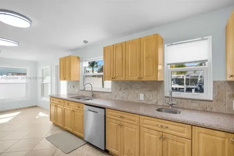 251 Azalea Street Plantation Key FL 33070