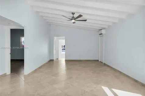 251 Azalea Street Plantation Key FL 33070