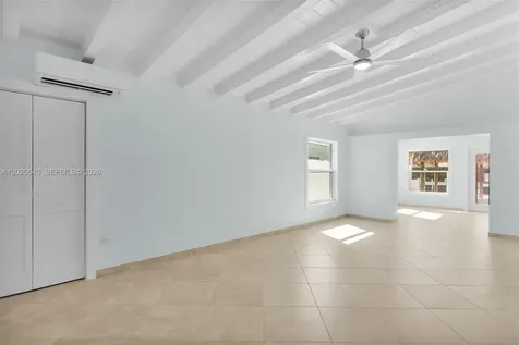 251 Azalea Street Plantation Key FL 33070