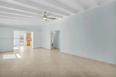 251 Azalea Street Plantation Key FL 33070