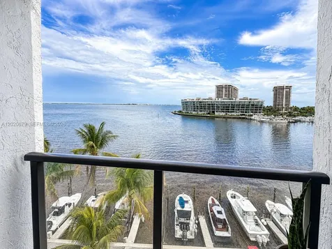 1600 S Bayshore Lane Miami FL 33133