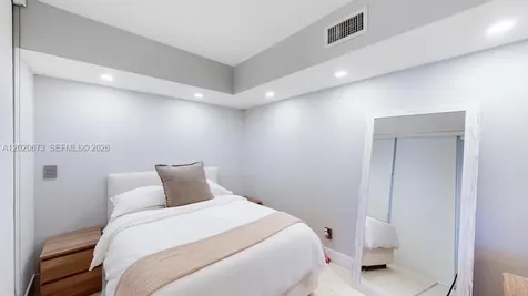 7000 Island Boulevard Aventura FL 33160