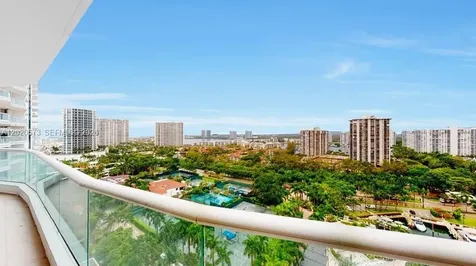 7000 Island Boulevard Aventura FL 33160