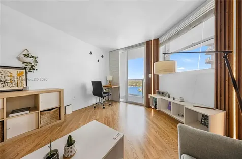 5880 Collins Avenue Miami Beach FL 33140