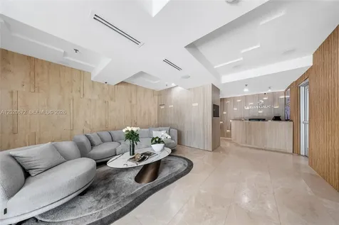 5880 Collins Avenue Miami Beach FL 33140