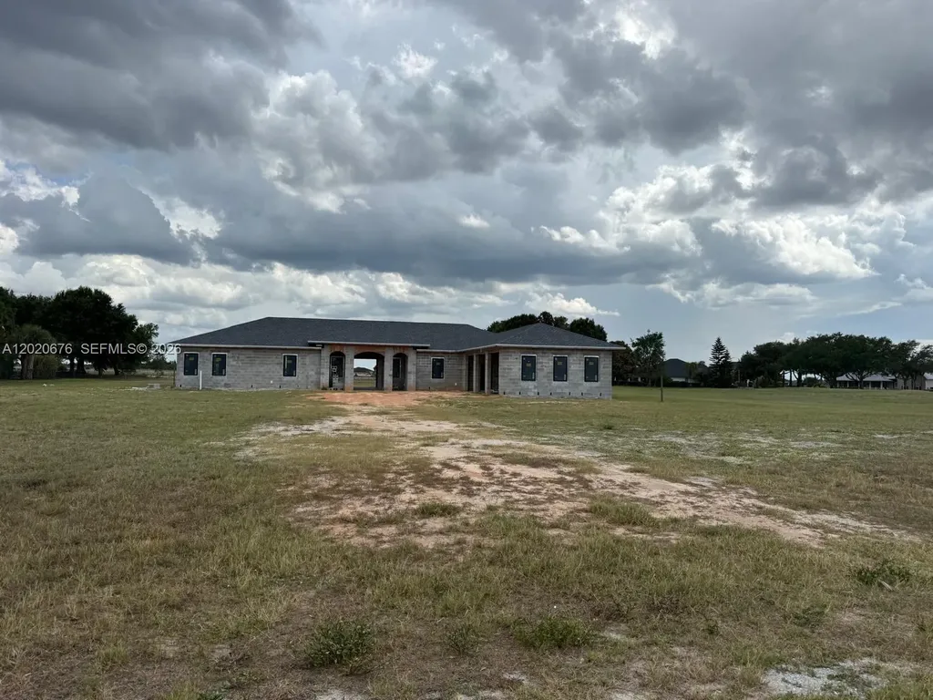 135 Sunset Pointe Boulevard Other City - In The State Of Florida FL 33852