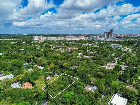 3595 Avocado Avenue Miami FL 33133