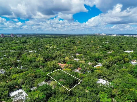 3595 Avocado Avenue Miami FL 33133