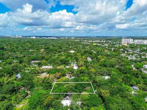 3595 Avocado Avenue Miami FL 33133
