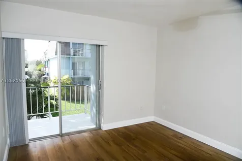 9611 SW 77th Avenue Miami FL 33156