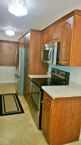 1100 NE 1st Court Hallandale Beach FL 33009