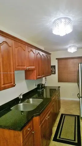 1100 NE 1st Court Hallandale Beach FL 33009