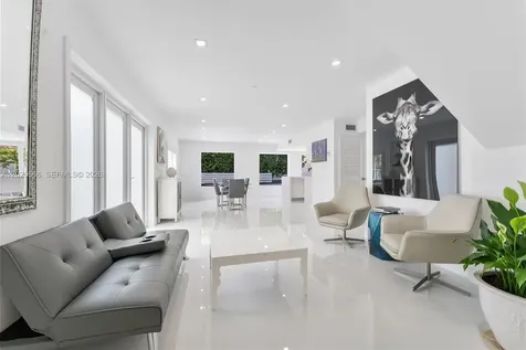 1903 Bay Drive Pompano Beach FL 33062