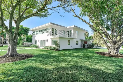 1903 Bay Drive Pompano Beach FL 33062