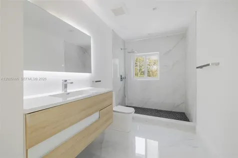 1903 Bay Drive Pompano Beach FL 33062