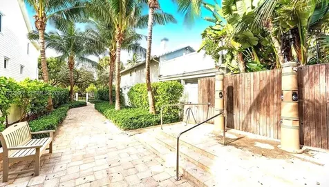1903 Bay Drive Pompano Beach FL 33062
