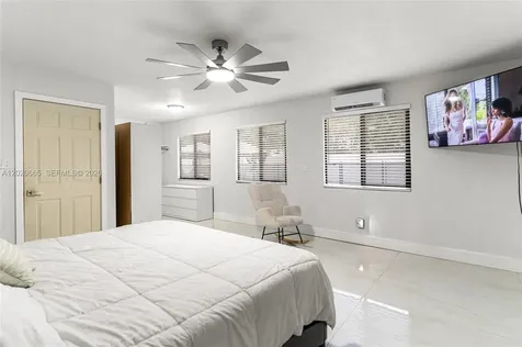4700 NW 1st Court Plantation FL 33317