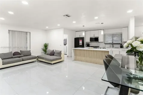 4700 NW 1st Court Plantation FL 33317