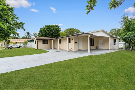 4700 NW 1st Court Plantation FL 33317