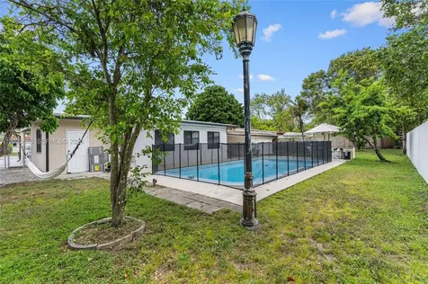 4700 NW 1st Court Plantation FL 33317