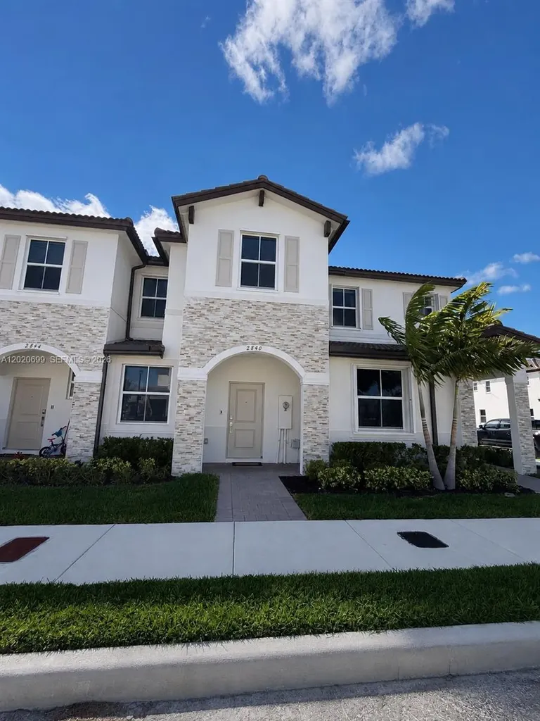2840 SE 26th Terrace Homestead FL 33035