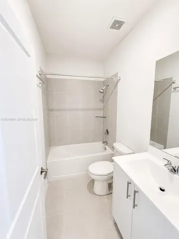 2840 SE 26th Terrace Homestead FL 33035