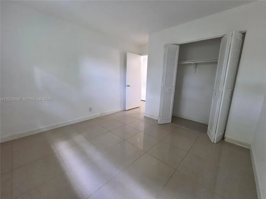 1125 NE 16th Place Fort Lauderdale FL 33305