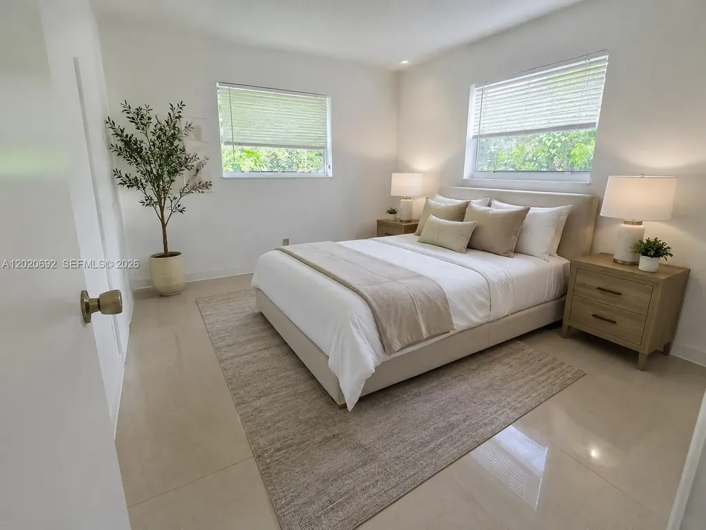 1125 NE 16th Place Fort Lauderdale FL 33305