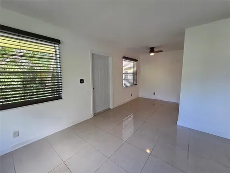 1125 NE 16th Place Fort Lauderdale FL 33305