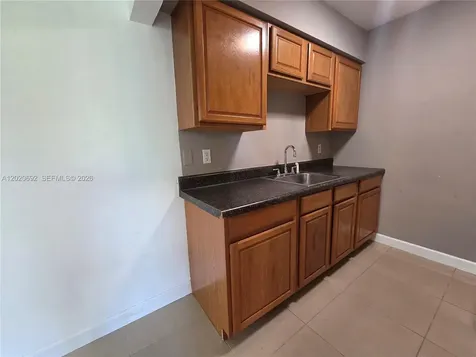 1125 NE 16th Place Fort Lauderdale FL 33305