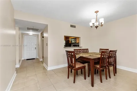 901 Colony Point Circle Pembroke Pines FL 33026