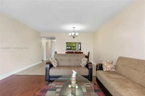 901 Colony Point Circle Pembroke Pines FL 33026