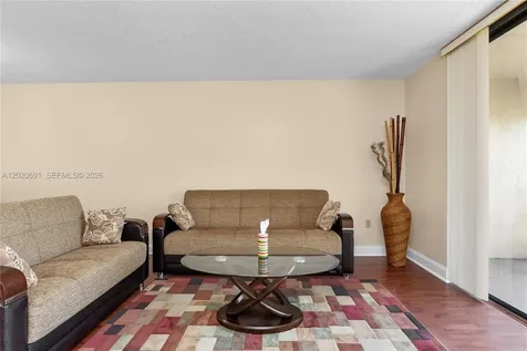 901 Colony Point Circle Pembroke Pines FL 33026