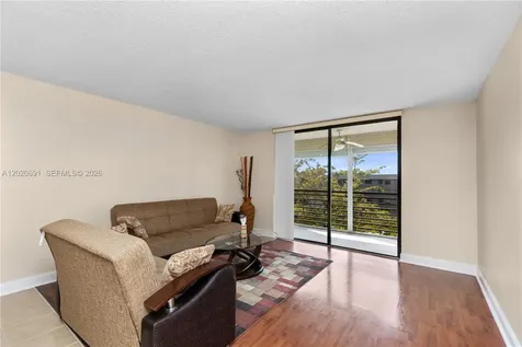 901 Colony Point Circle Pembroke Pines FL 33026