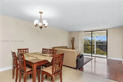 901 Colony Point Circle Pembroke Pines FL 33026
