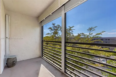 901 Colony Point Circle Pembroke Pines FL 33026