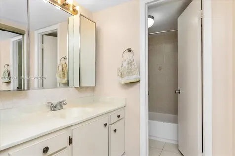901 Colony Point Circle Pembroke Pines FL 33026