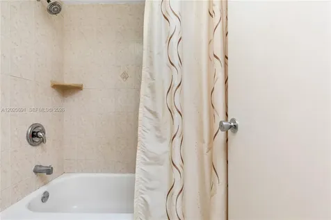 901 Colony Point Circle Pembroke Pines FL 33026