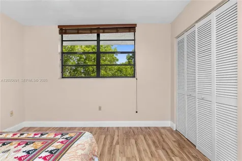 901 Colony Point Circle Pembroke Pines FL 33026