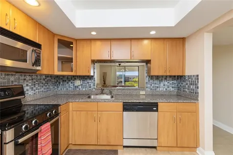 901 Colony Point Circle Pembroke Pines FL 33026