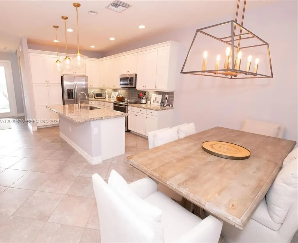 8072 Cactus Quartz Circle Delray Beach FL 33446