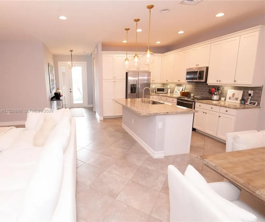 8072 Cactus Quartz Circle Delray Beach FL 33446