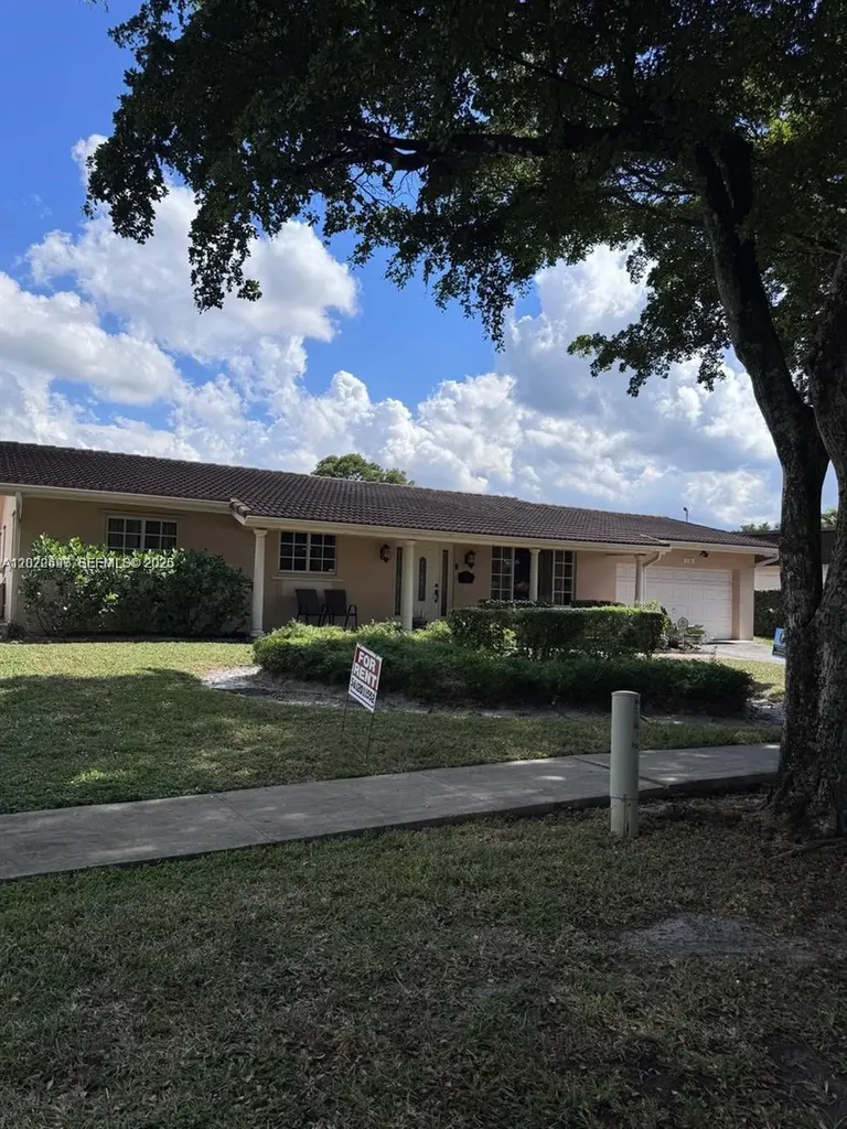 1230 NW 74th Avenue Plantation FL 33313