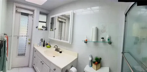 1230 NW 74th Avenue Plantation FL 33313