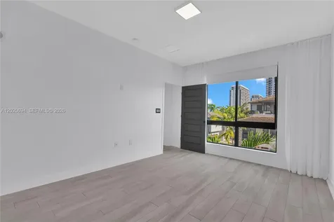 4740 NW 84th Court Doral FL 33166