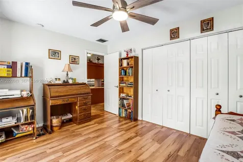 828 NW 79th Terrace Plantation FL 33324