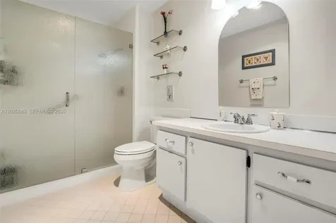 828 NW 79th Terrace Plantation FL 33324