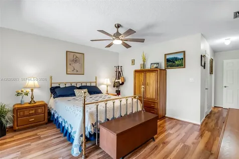 828 NW 79th Terrace Plantation FL 33324